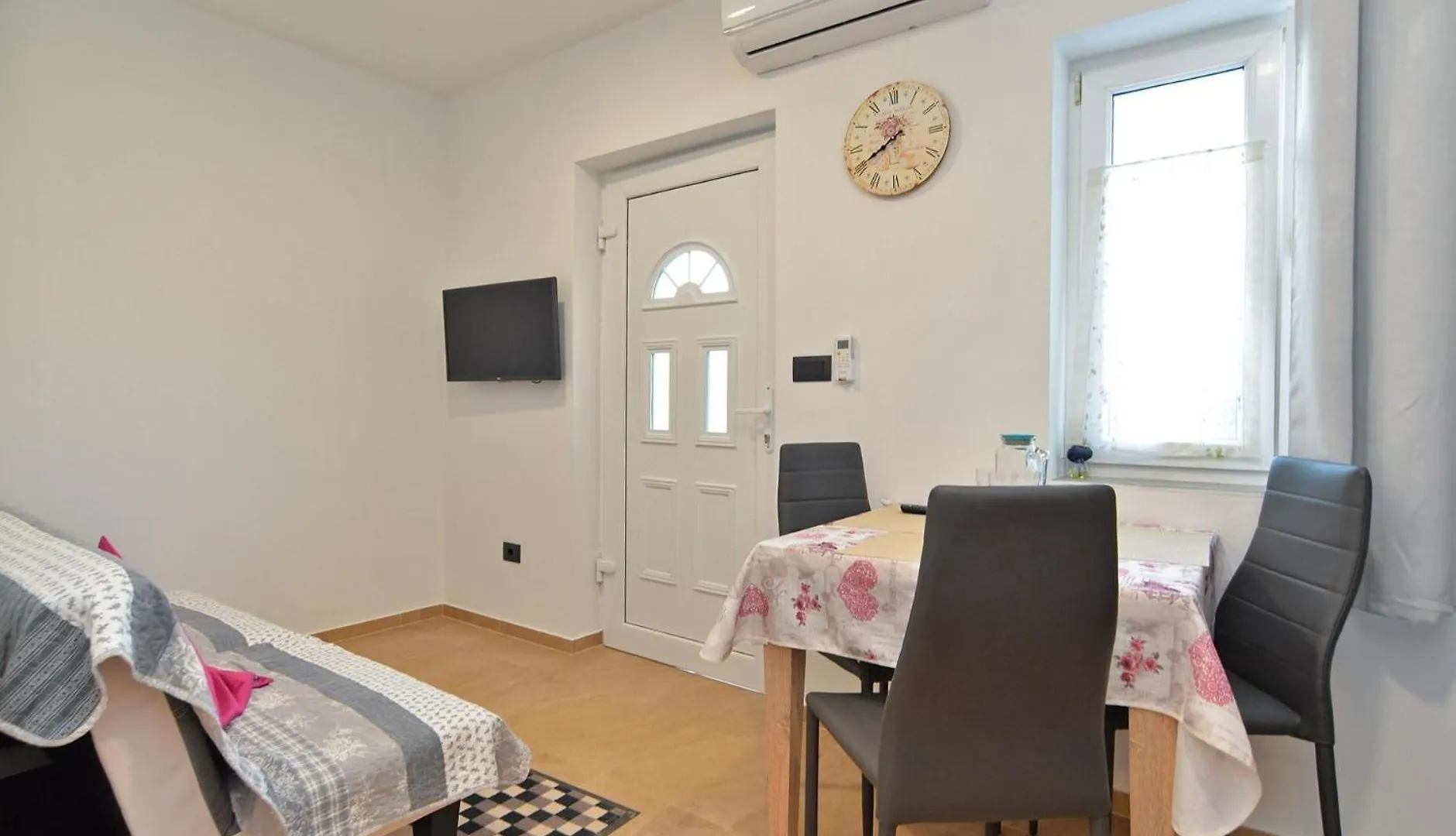 Ferienwohnung Fuer 2 Personen Ca 25 Qm In Fazana, Istrien Istrische Riviera